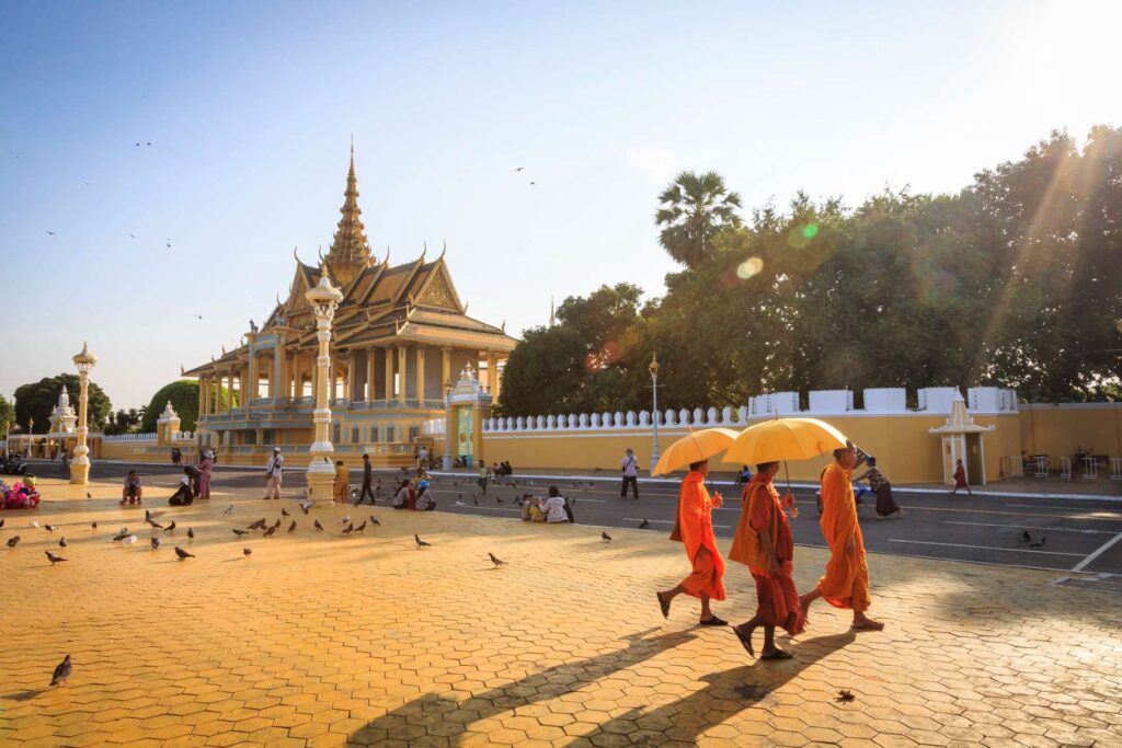 Modern holiday apartment in Phnom Penh on Riverside